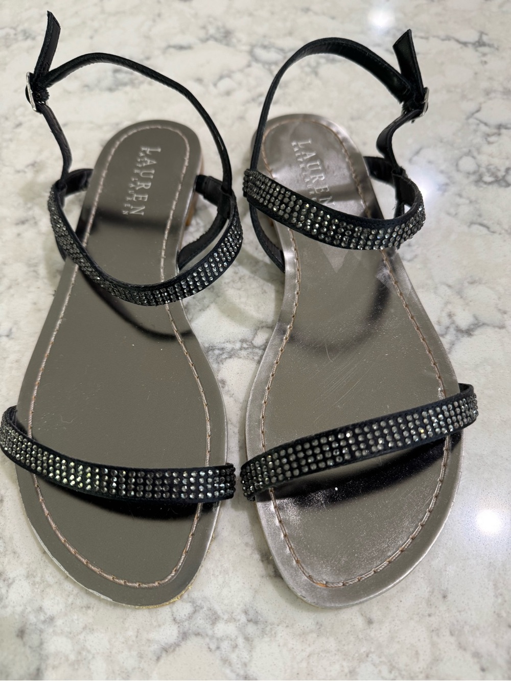 Lauren Ralph Lauren Black flat sandals with mirrored footbed Size 7B , NWOT